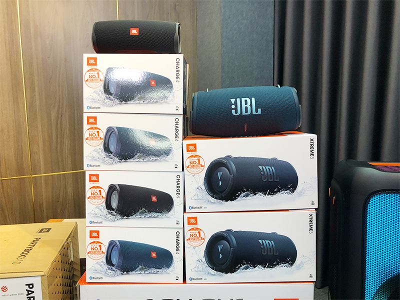 Loa Bluetooth JBL Xtreme 3 gọn nhẹ bền bỉ chống nước IP67 pin 15h - Hàng chính hãng