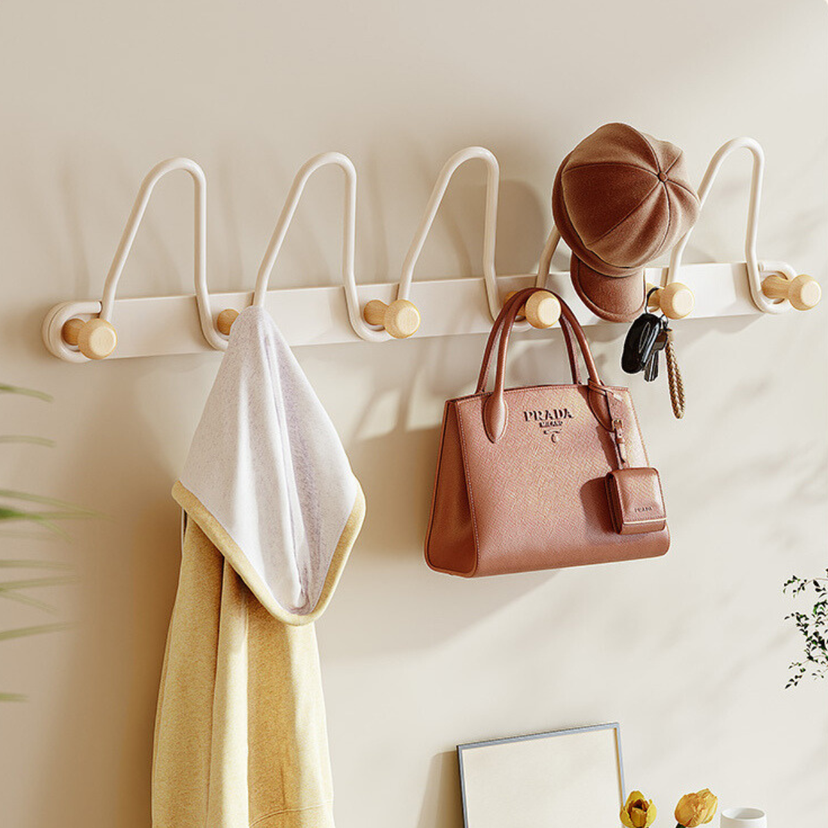 Móc treo tường vòng cung kim loại nút gỗ tròn Dola Home, dán tường, dán kính, dán cửa gỗ, cửa nhôm, không cần khoan đục