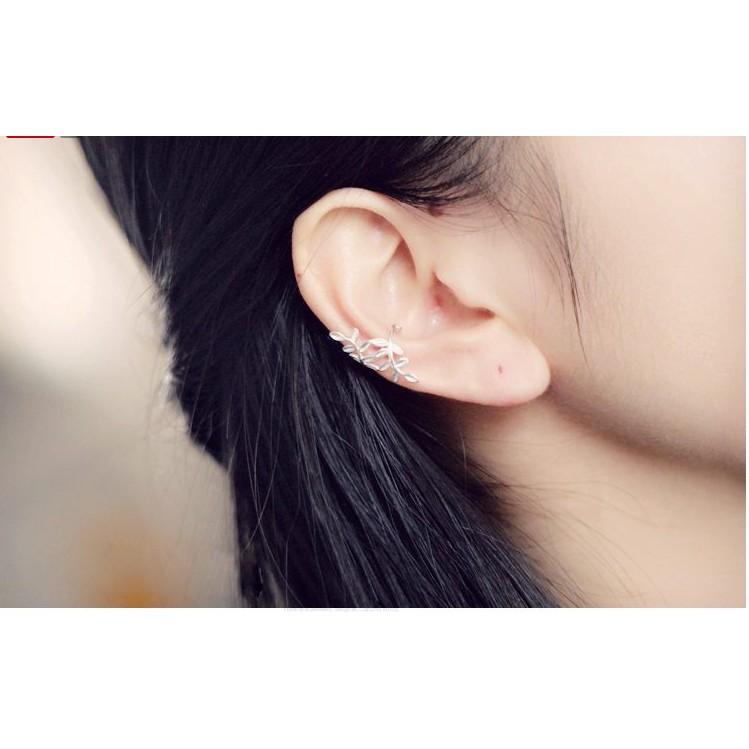 Khuyên tai bạc kẹp vành lá oliu