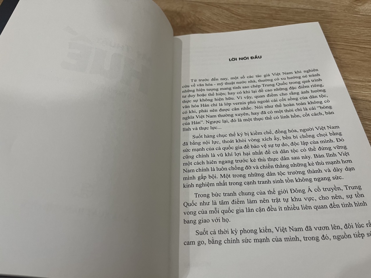 Sách - Mỹ thuật Huế