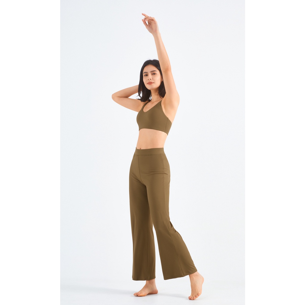 Set đồ nữ tập yoga tập gym PYM SPORT áo croptop và quần ống loe chất liệu thun gân cao cấp - BR053 + Y024