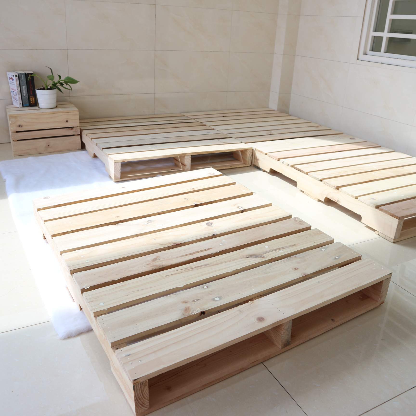 Giường Ngủ Pallet Gỗ Thông Nhập Khẩu Chống Mối Mọt - Sang Trọng - Tiện Lợi