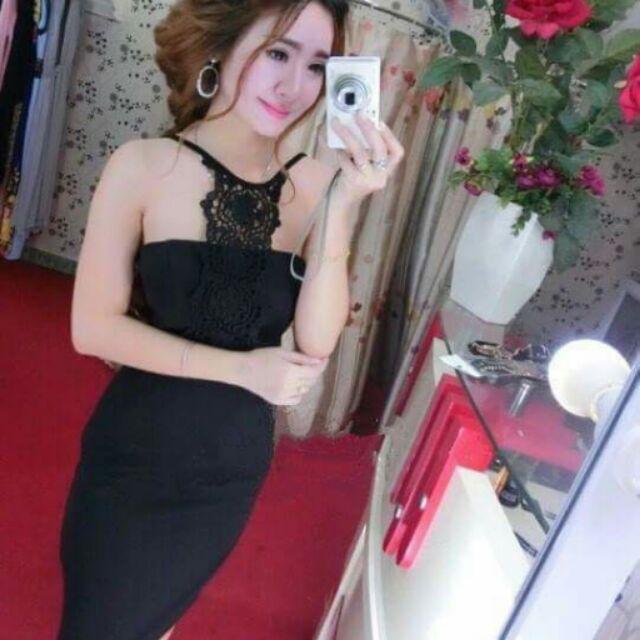 Đầm body yếm phối ren