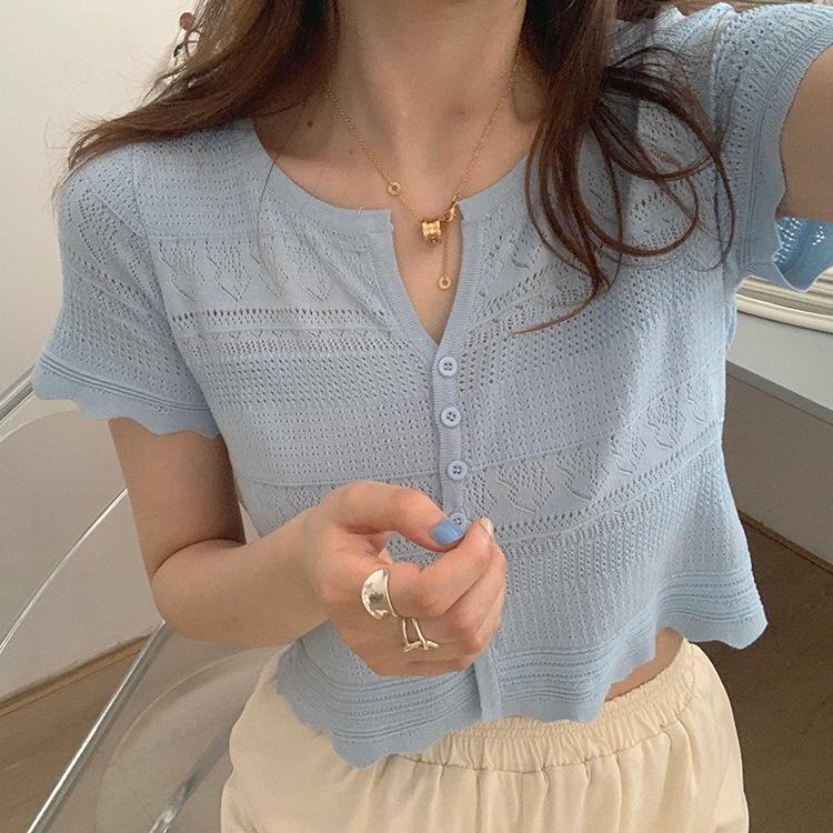 MS247 Áo len lỗ đính khuy viền sóng dáng ngắn