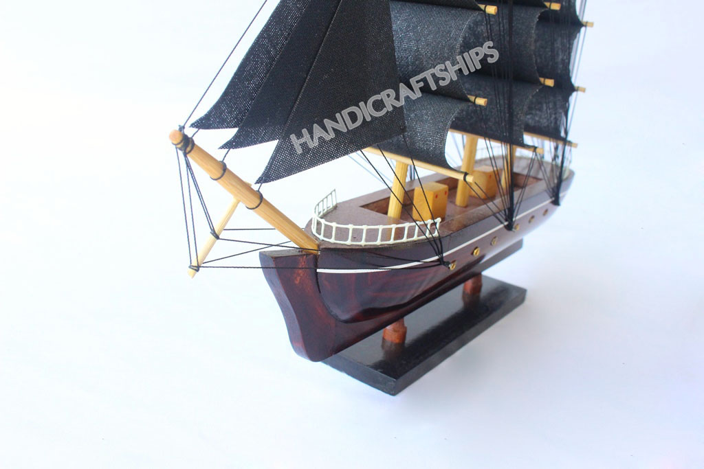 (Đã lắp ráp)Thuyền buồm PHONG THỦY 30cm màu đen - hỗ trợ ship