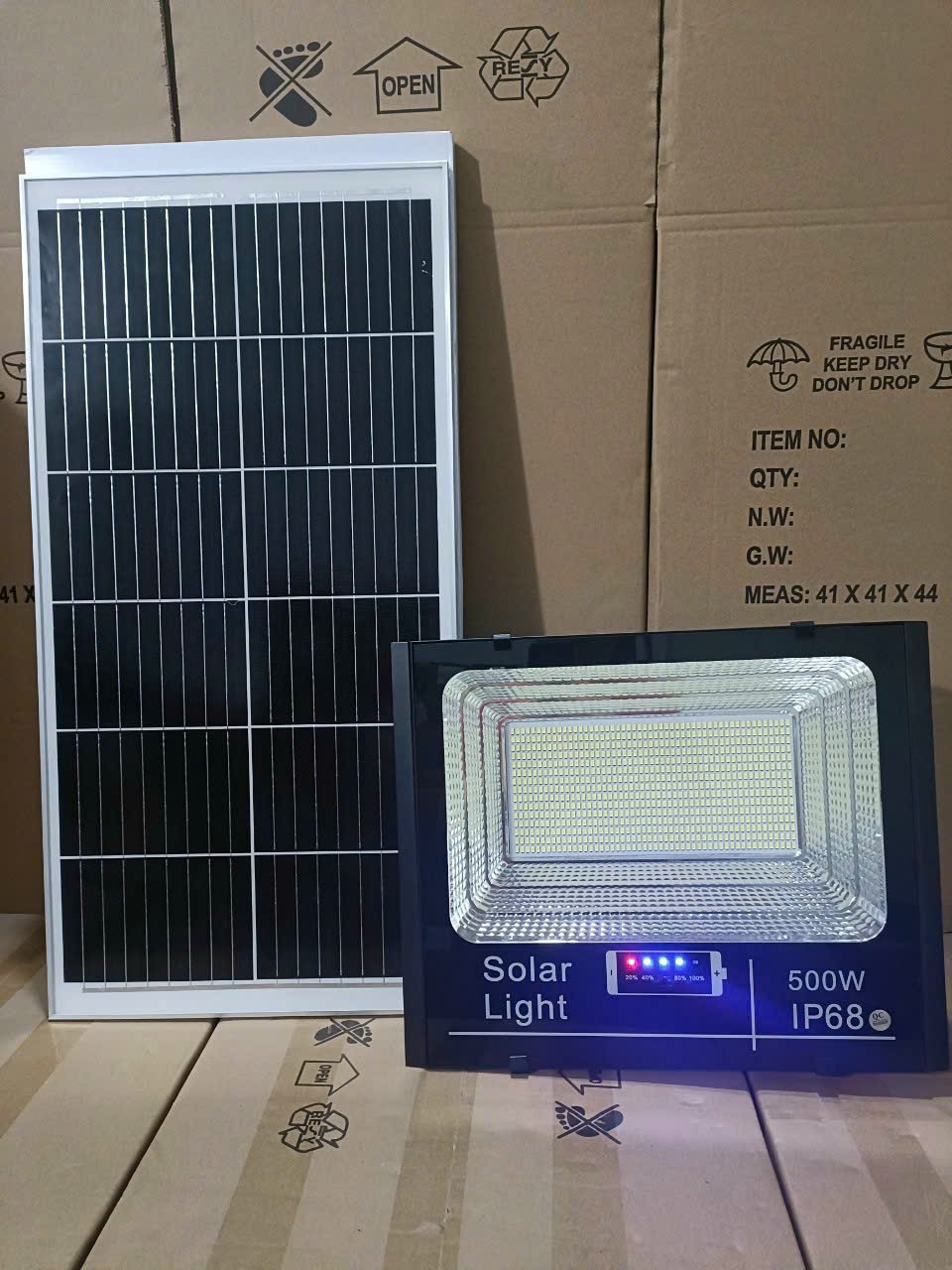 Đèn Pha Năng Lượng Mặt Trời Mẫu Mới 200w IP67