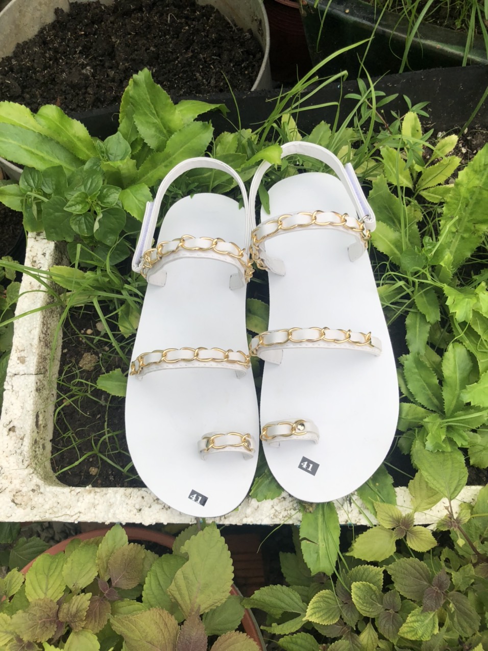 dép sandal nữ  ( đế trắng quai hậu trắng ) size từ 34 đến 41 nữ khác size ib chọn thêm