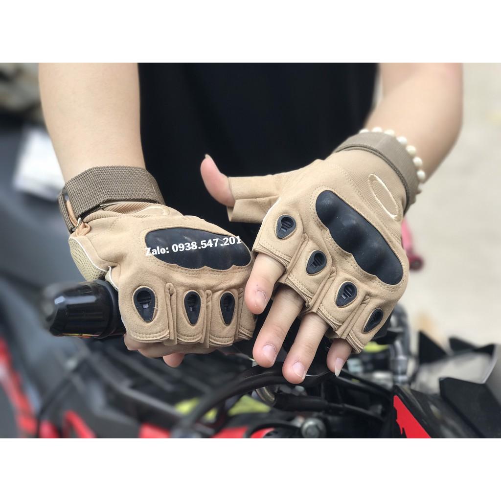 Găng tay xe máy chống nắng có gù hở ngón đi phượt Oakley