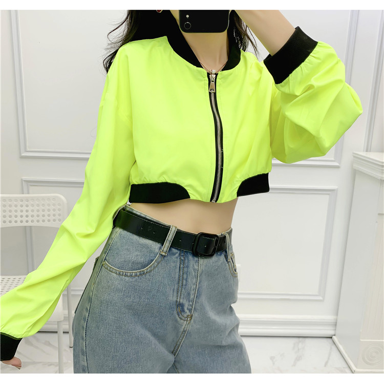 Áo khoác croptop cổ trụ màu xanh chuối - A03M