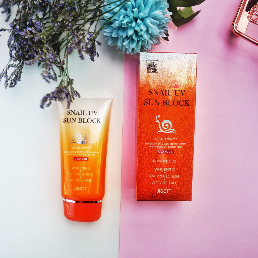 Kem Chống Nắng Ốc Sên JIGOTT SNAIL UV SUN BLOCK SPF50+/PA+++