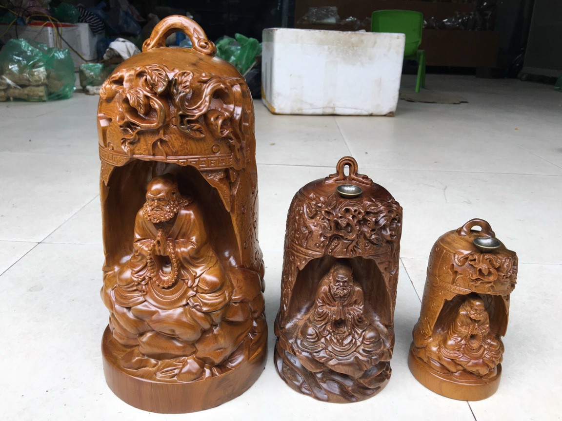 Tượng chuông đạt ma sư tổ xông trầm gỗ bách xanh kt cao 30×14cm