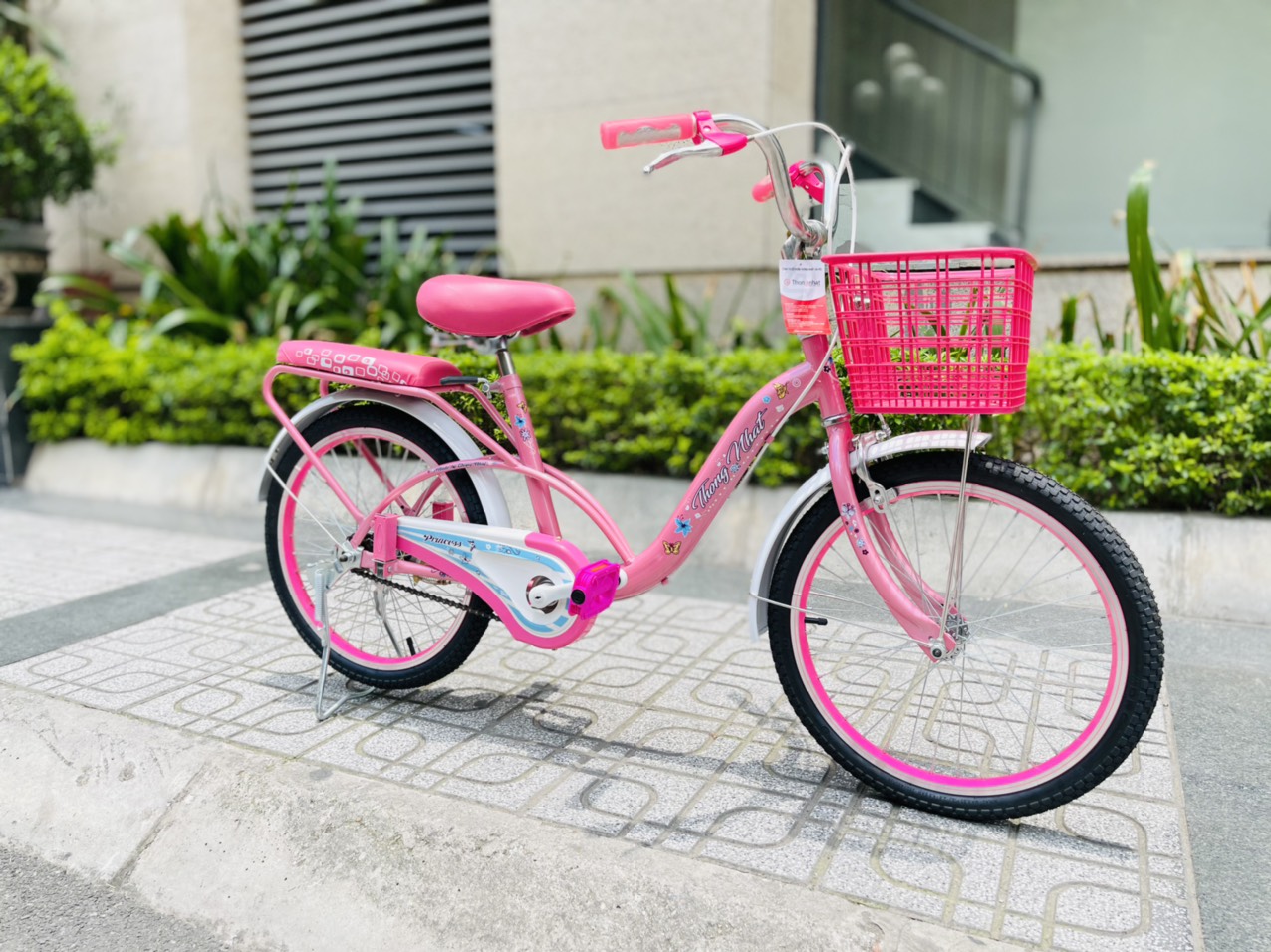 Xe đạp Thống Nhất Nữ Neo 20-03 (Dành cho bé gái từ 5 - 10 tuổi)
