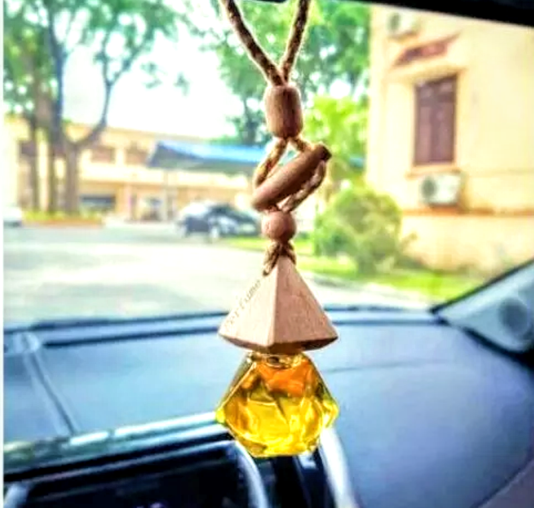 LỌ TINH DẦU TREO XE HƠI ÔTÔ KHỬ MÙI HÔI CHỐNG SAY TÀU XE TỎA HƯƠNG THƠM LÂU PHAI HÀNG CHUẨN