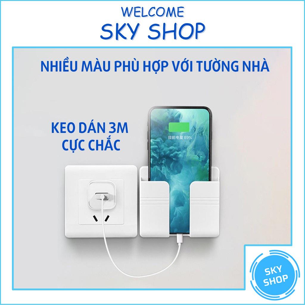 Kệ Dán Tường Để Remote, Đồ Dùng/ Giá Đỡ Sạc Điện Thoại Có Móc Treo Giữ Dây Điện