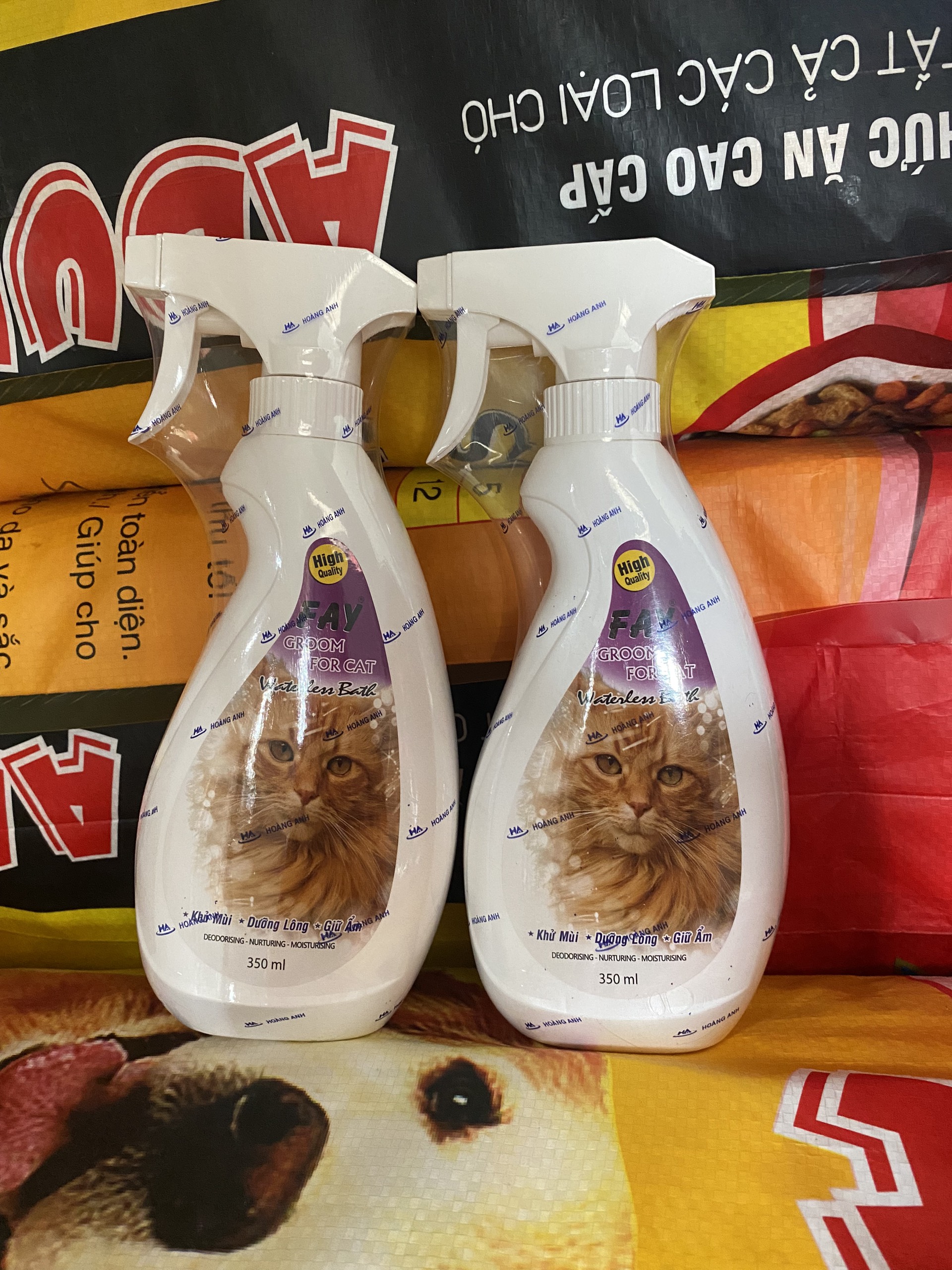 Xịt Tắm Khô Khử Mùi Chó Mèo FAY GROOM FOR DOG - CAT 350ML