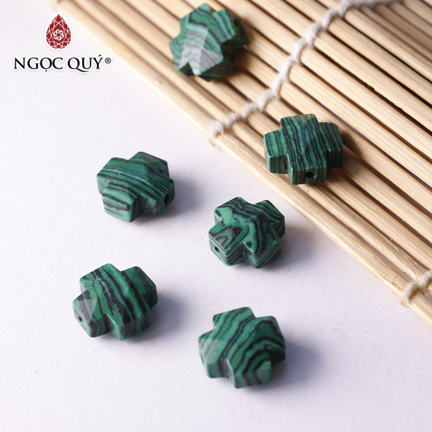 Thánh giá đá thiên nhiên xỏ ngang làm vòng tay, mặt dây chuyền 12x12x6mm - Ngọc Quý Gemstones