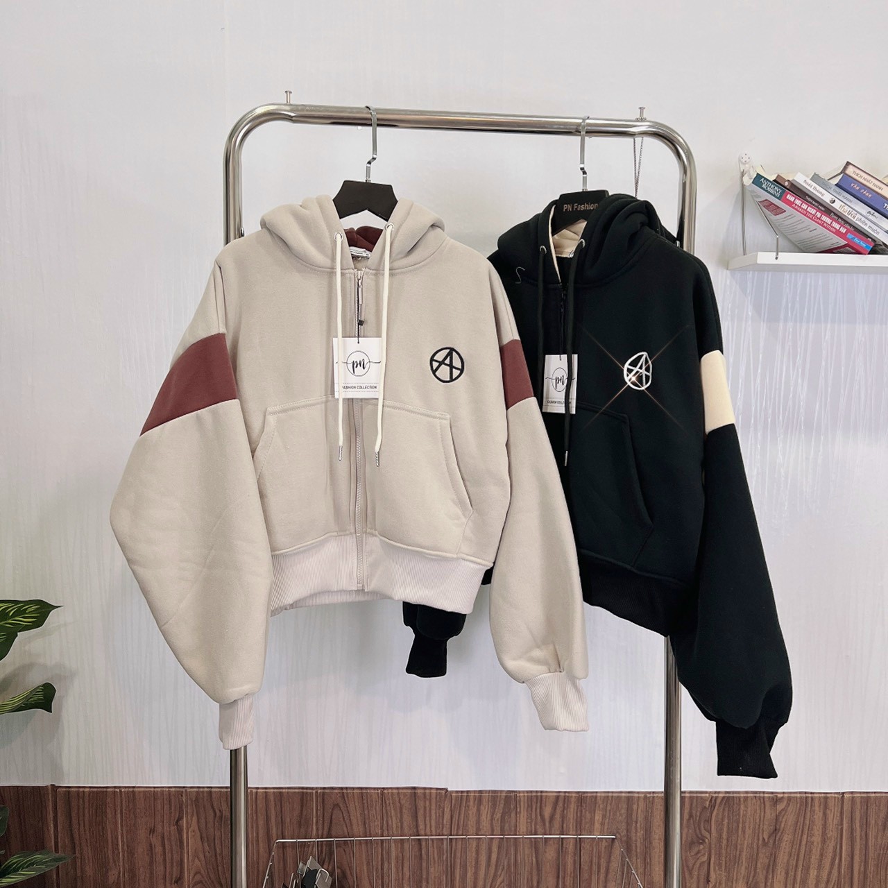 ÁO HOODIE MỚI VỀ CHẤT NỈ NGOẠI XUẤT KHẨU FROM 68KG DÁN LỬNG NHƯ HÌNH DÂY KÉO PHAO NÓN 2 LỚP VẢI CHÍNH, Áo khoác hoodie croptop nữ thể thao Basic Hoodie dáng rộng form năng động freesize