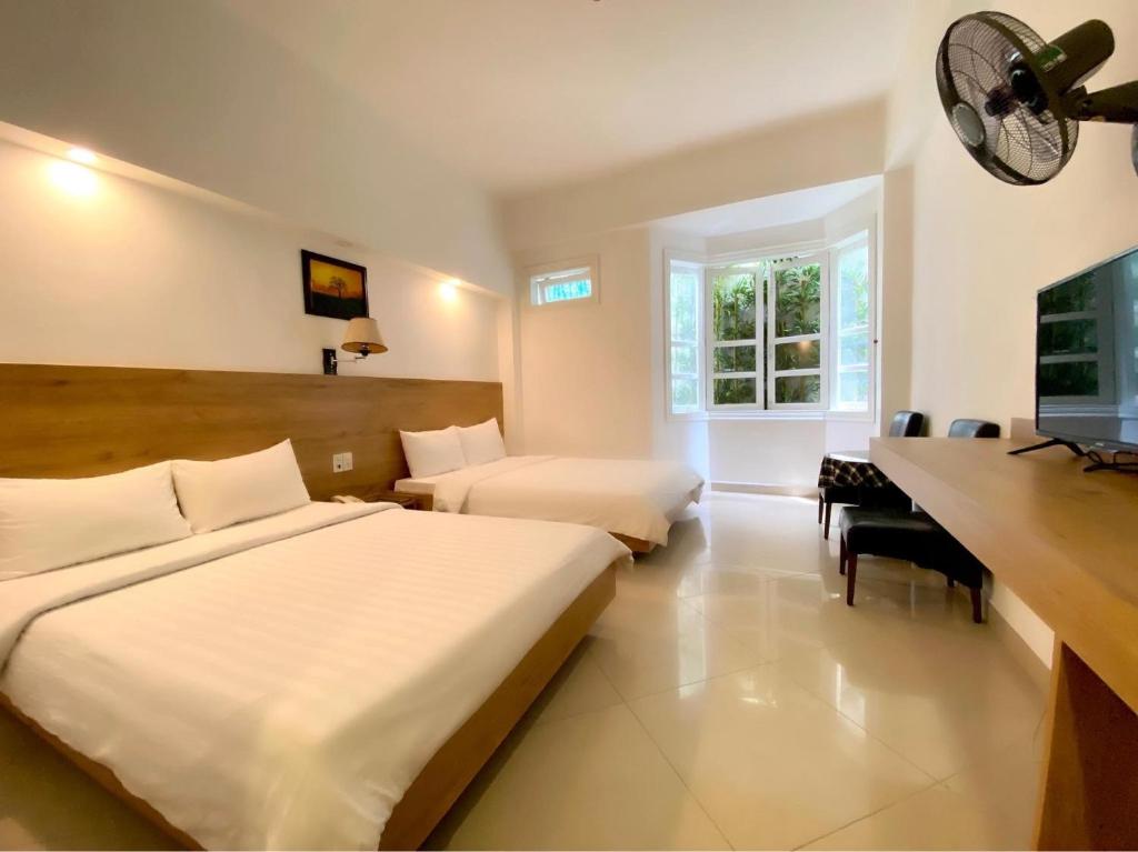 Combo 4N3D KS River Park Hotel Đà Lạt 3 Sao: VMB khứ hồi Hà Nội - Đà Lạt + Phòng Tiêu Chuẩn + Ăn sáng
