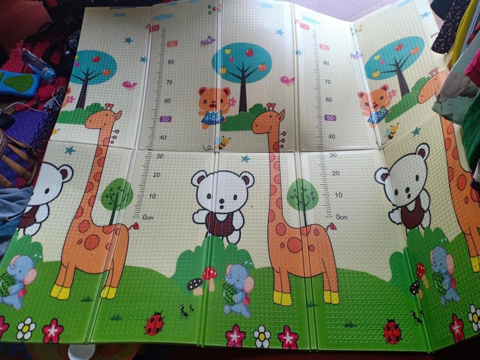 Thảm xốp XPE gấp gọn trải sàn chống va đập 1m8*2m - giao màu, hình ngẫu nhiên - GDHN Loại Tốt