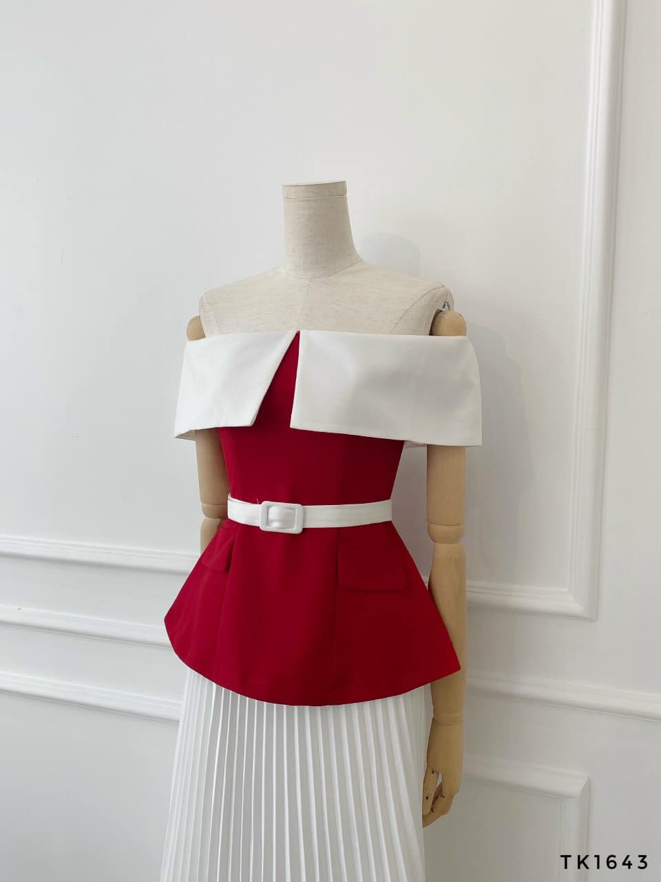 Áo peplum trễ vai kèm belt túi nắp hàng thiết kế cao cấp