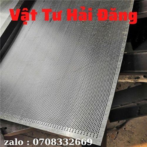 Tôn dầu đục lỗ - dày 4,5zem chuẩn,lỗ 4ly-6ly-8ly