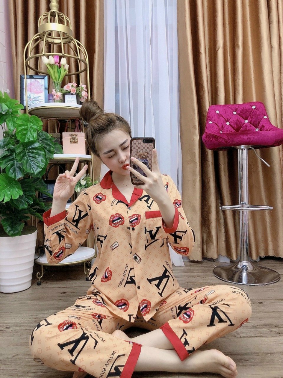 Bộ pijama mặt nhà lụa hàn cao cấp