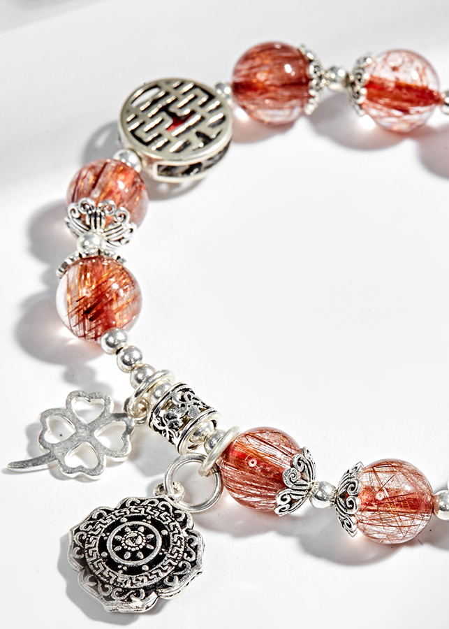 Vòng Tay Đá Thạch Anh Tóc Đỏ Đồng Trục Phối Charm Bạc Ngọc Quý Gemstones