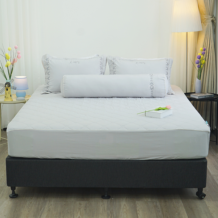 Bộ ga giường chần bông KBedding by Everon KMTS 106 Microtencel Xám (4 món)