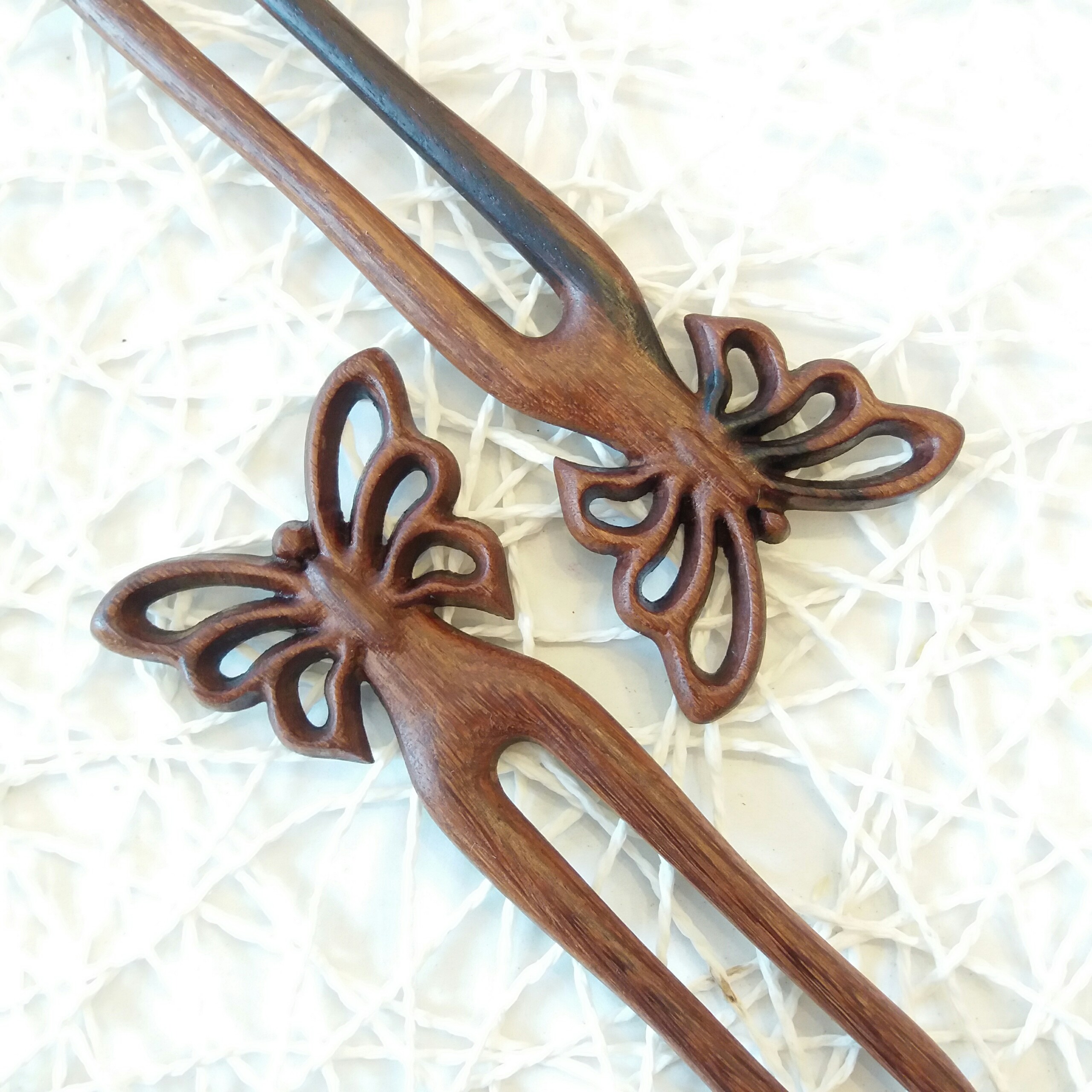 TRÂM GỖ CÀI TÓC BUTTERFLY 2