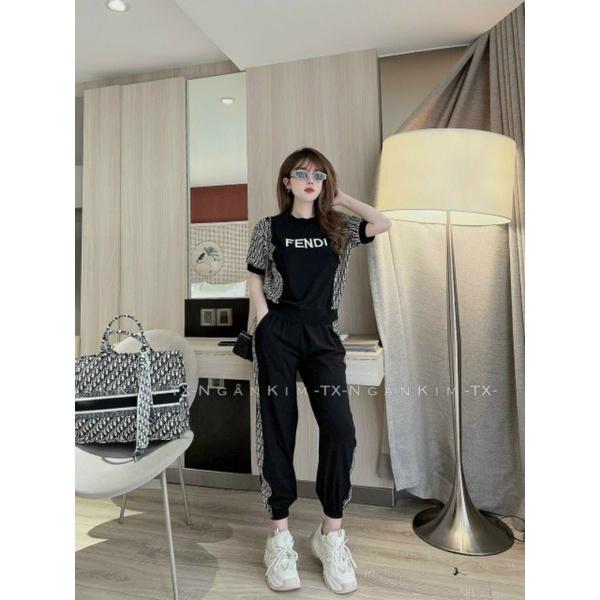 Bộ đồ thể thao nữ quần bo gấu áo phối họa tiết thêu logo sang trọng trẻ trung