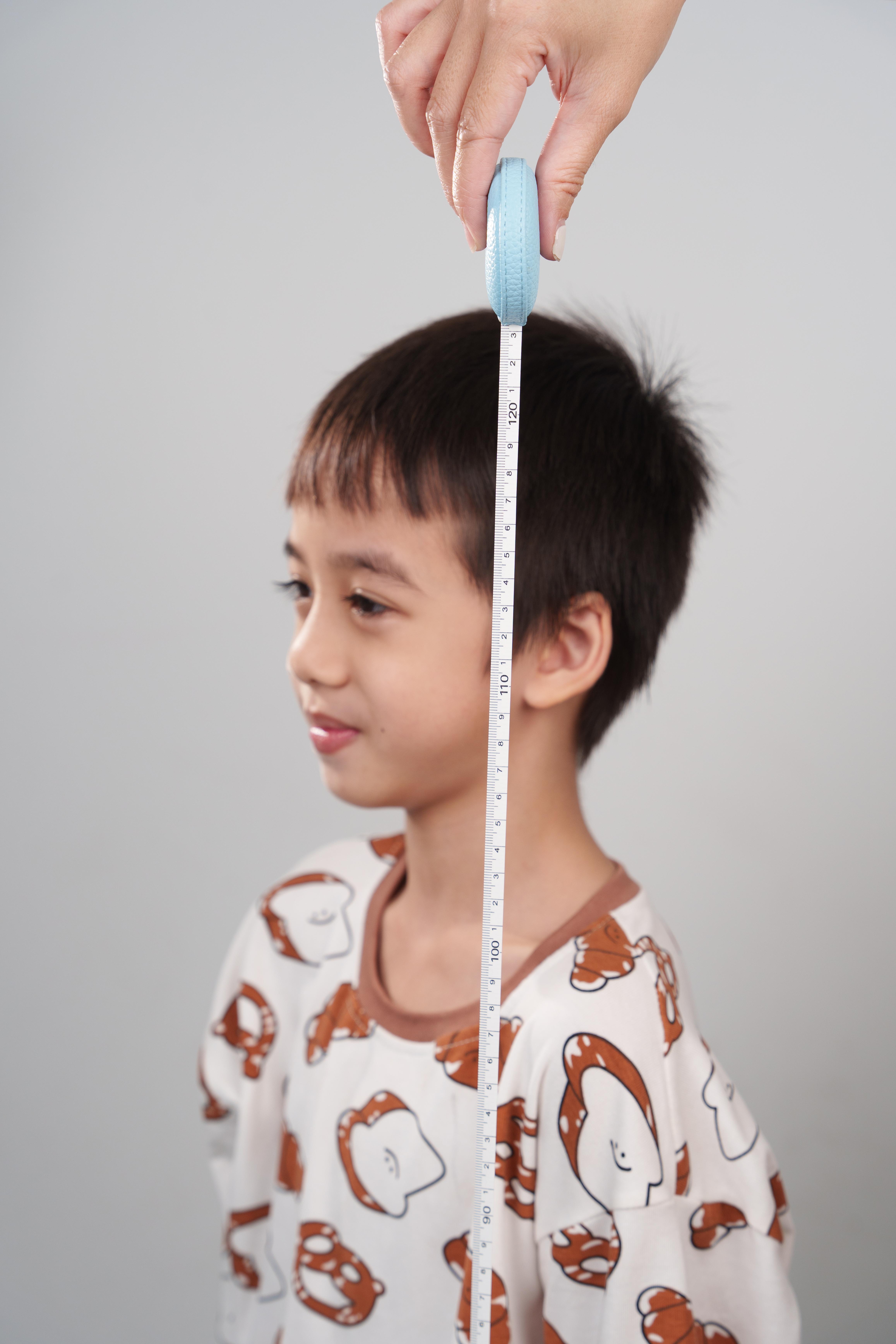 Thước đo vòng eo tự rút, thước dây bọc da Sailaza kích thước 150cm