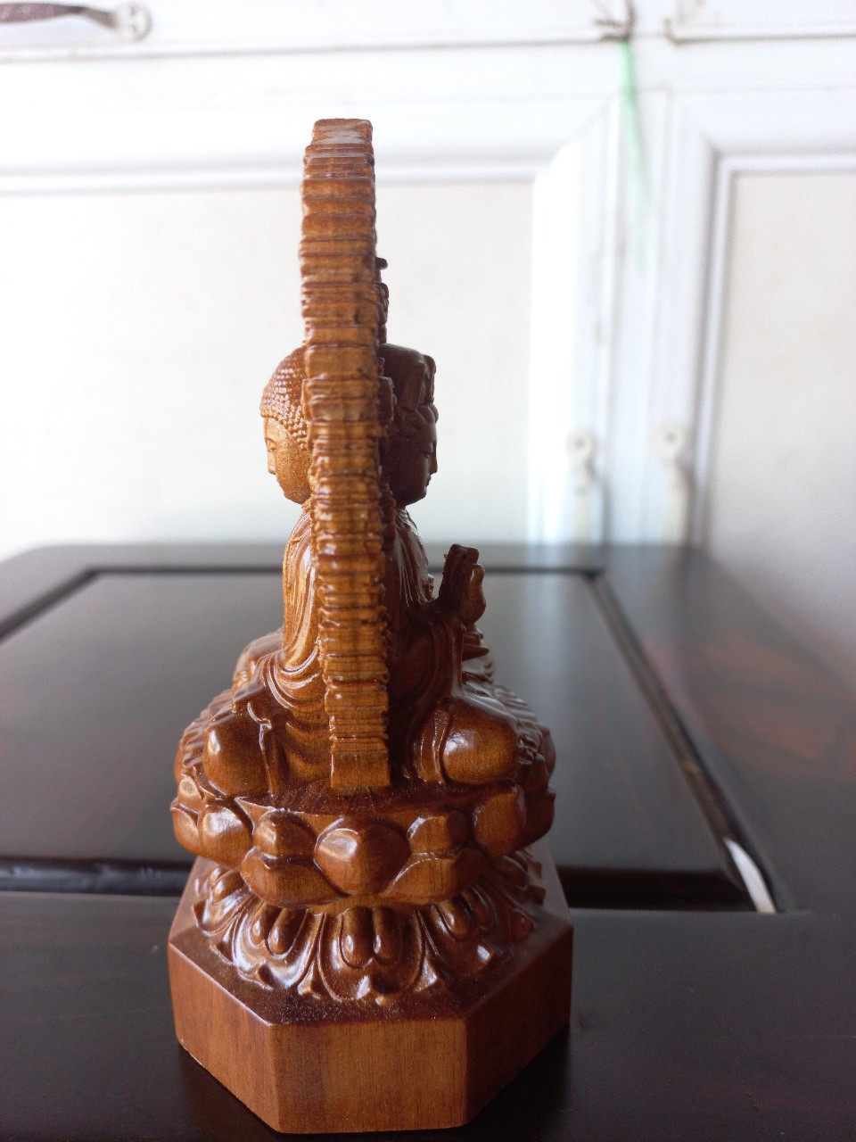 Tượng phật khắc hai mặt phật bà quan thế âm bồ tát ,và tượng phật adi đà bằng gỗ bách xanh thơm phức  cực đẹp kt cao 14×7×6cm