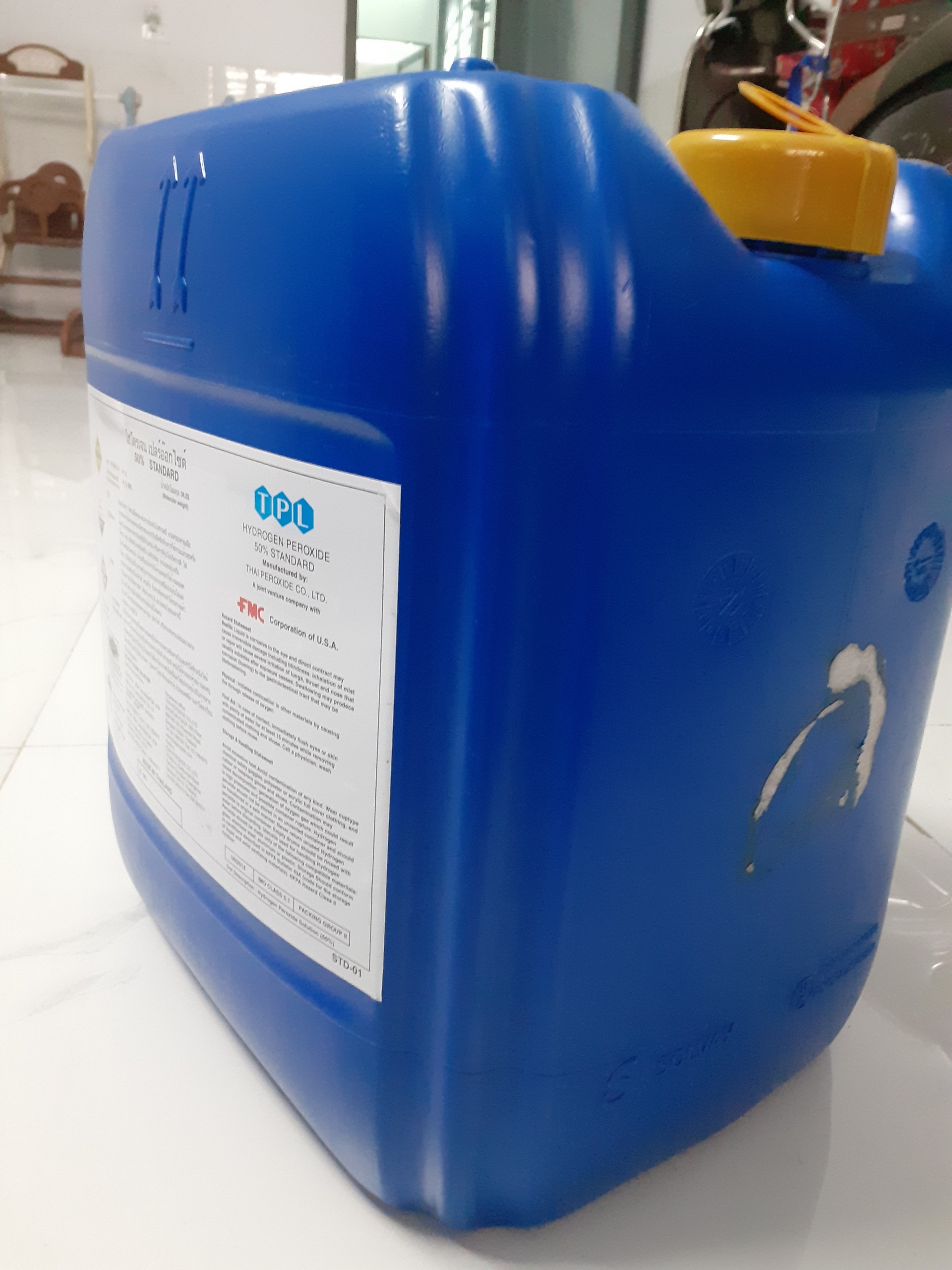 Chai 1 lít oxy già 50%