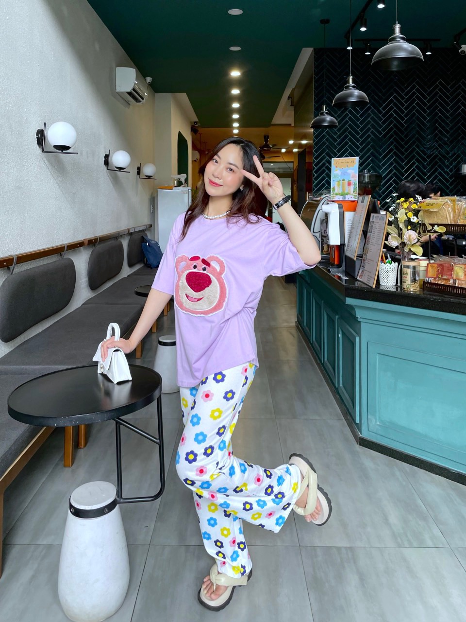 Set bộ áo hoạ tiết phối quần dài suông