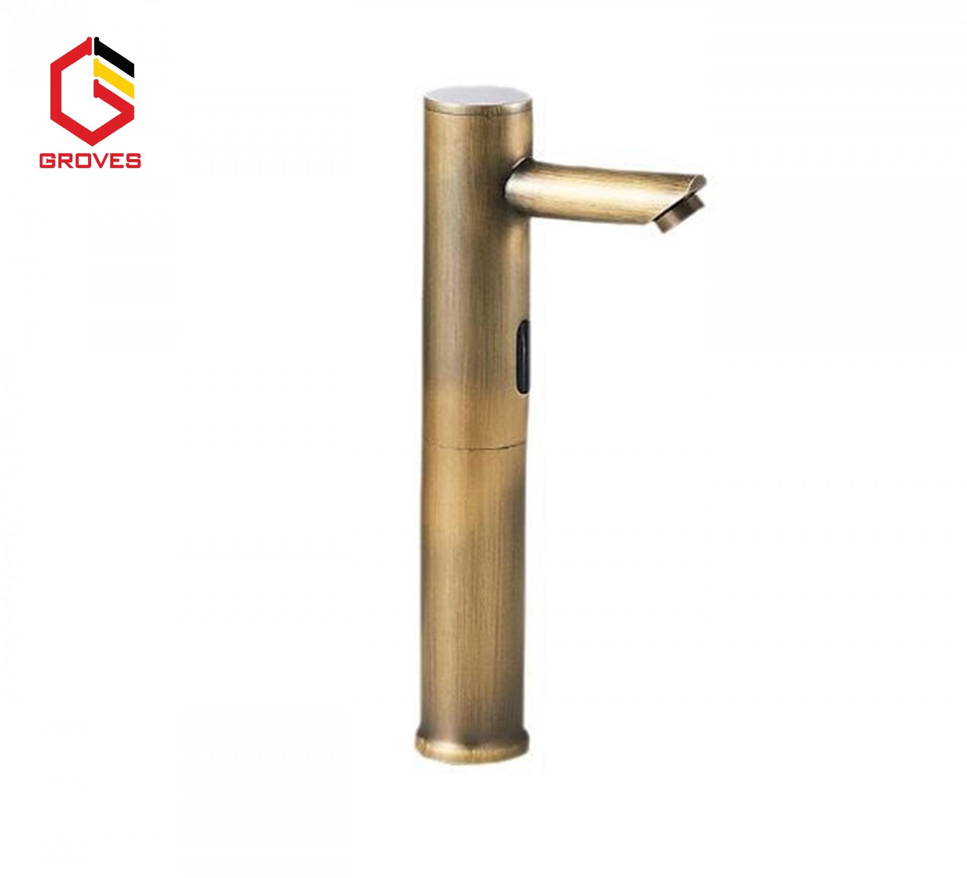 Vòi rửa mặt cảm ứng thân cao đồng cổ GR5501C