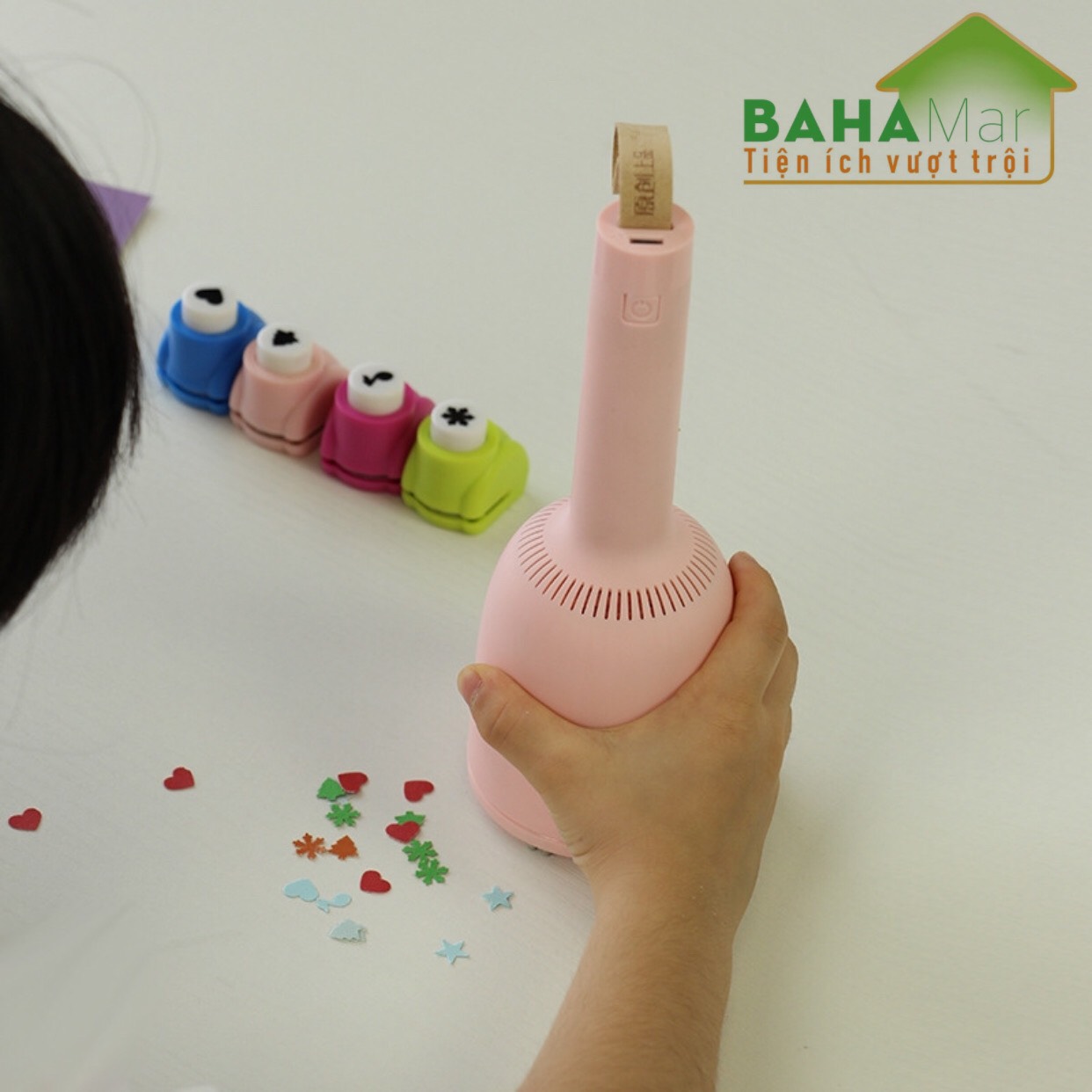 MÁY HÚT BỤI MINI KHÔNG DÂY HÚT CHÂN KHÔNG DÙNG CHO VĂN PHÒNG, HỘ GIA ĐÌNH "BAHAMAR" nhỏ gọn hút sạch các mảnh vunk, bụi cho gia đình và văn phòng...
