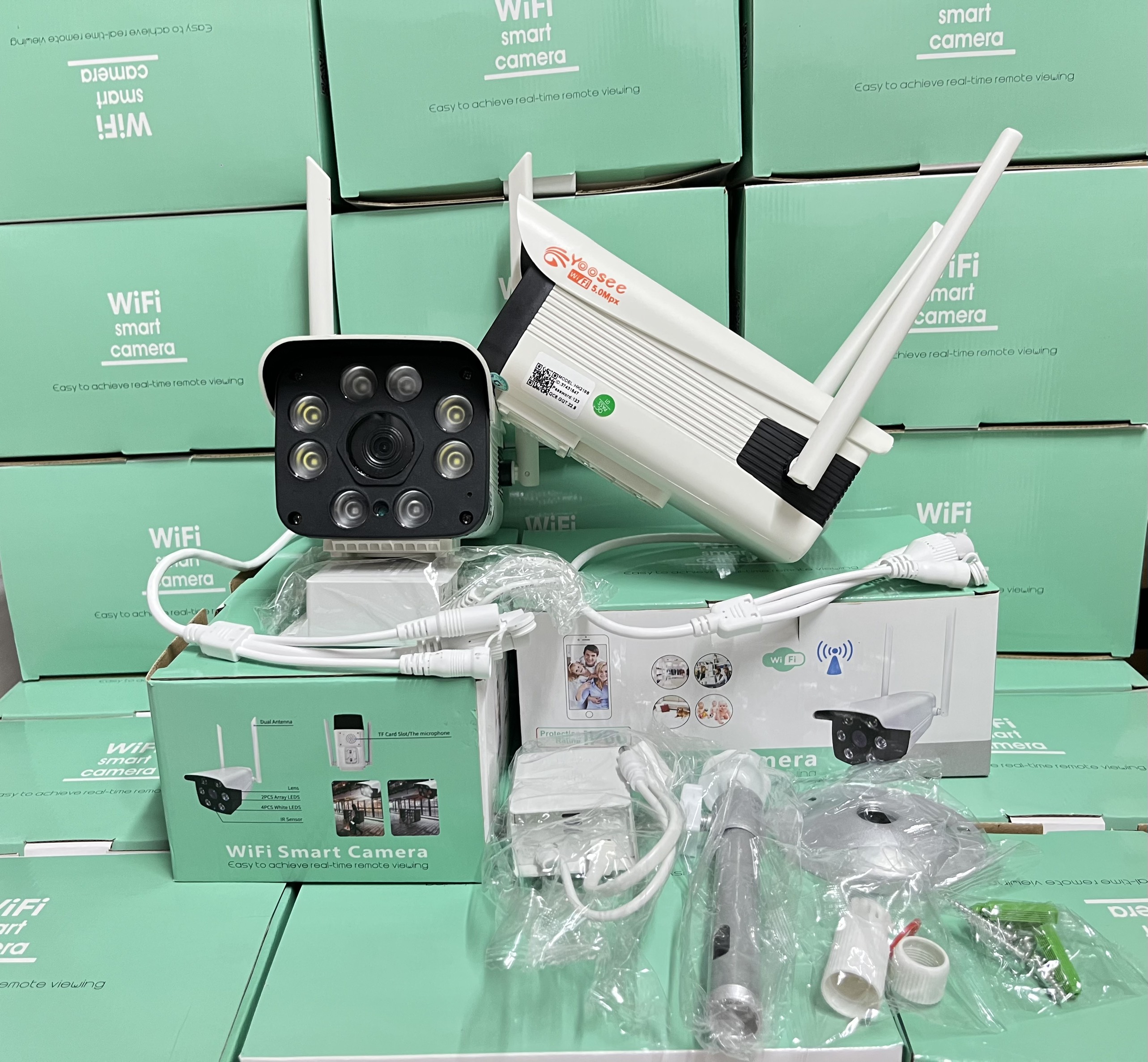 Camera Yoosse ngoài trời 6 đèn 2 anten 1 adapter cao cấp - Hàng nhập khẩu
