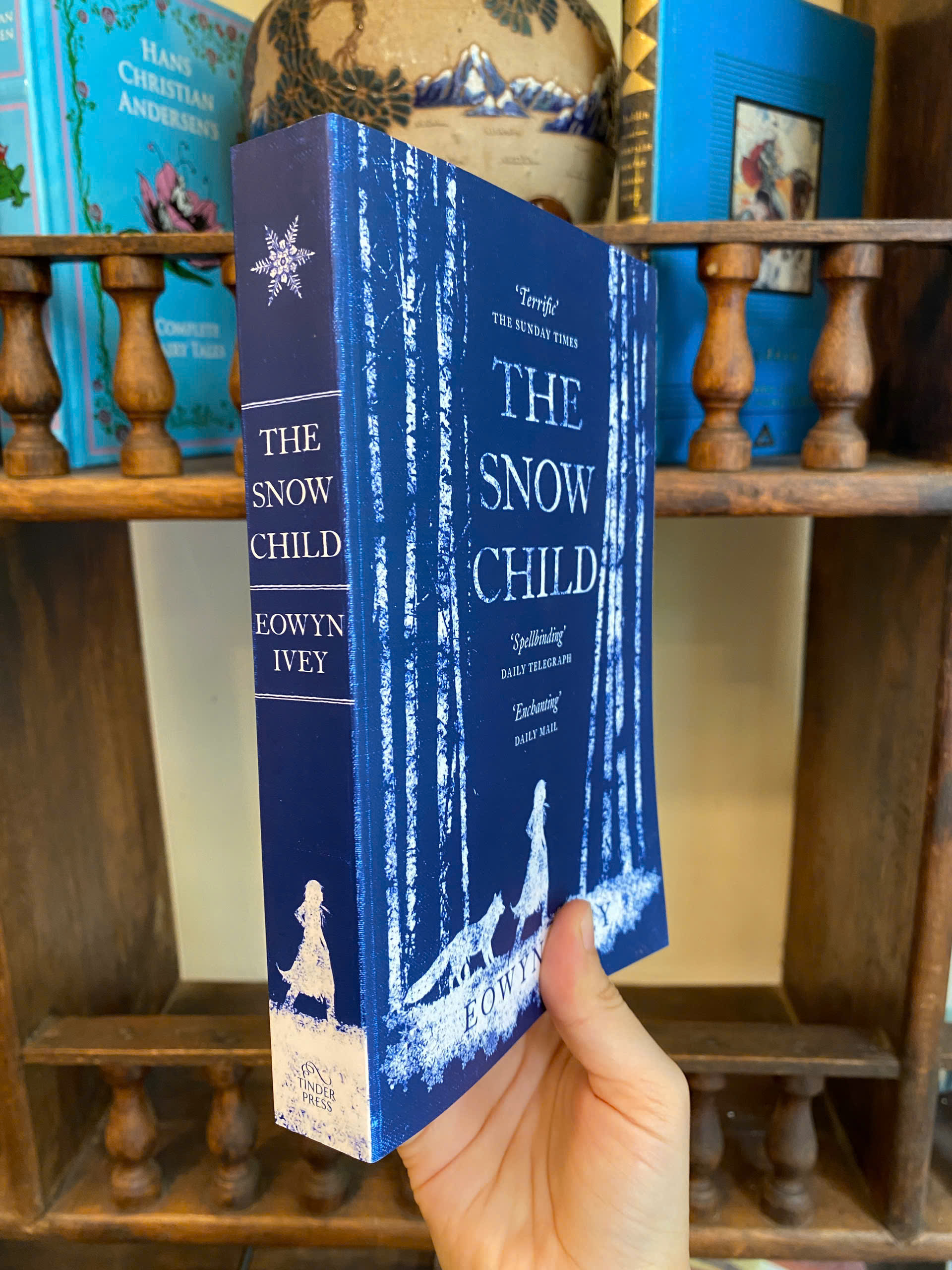 Sách - The Snow Child by Eowyn Ivey - Tiểu thuyết tiếng Anh / Novel / Fiction in English