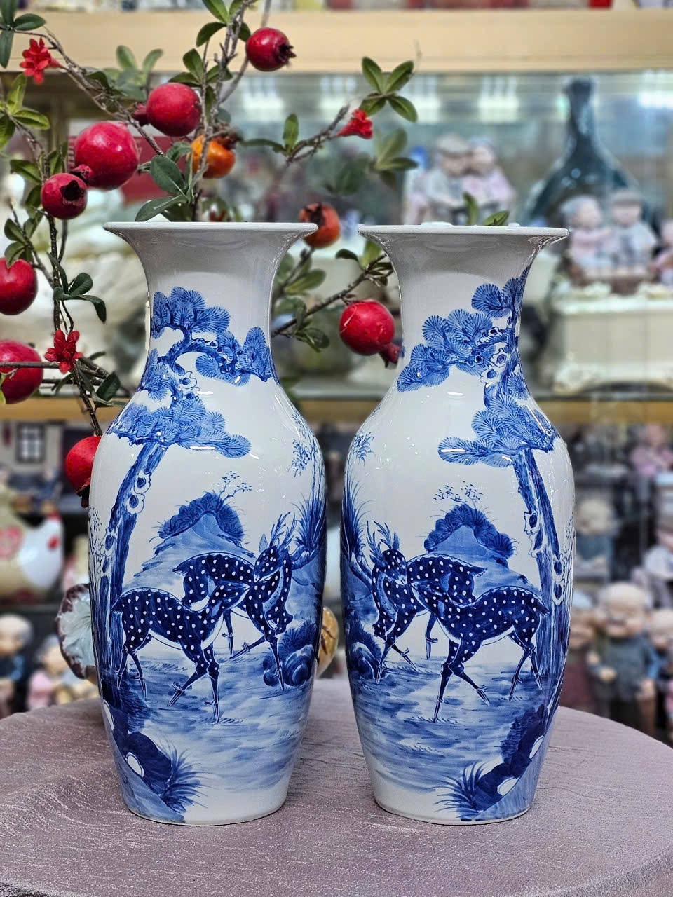 Đôi tiểu lục bình men lam gốm Bát Tràng