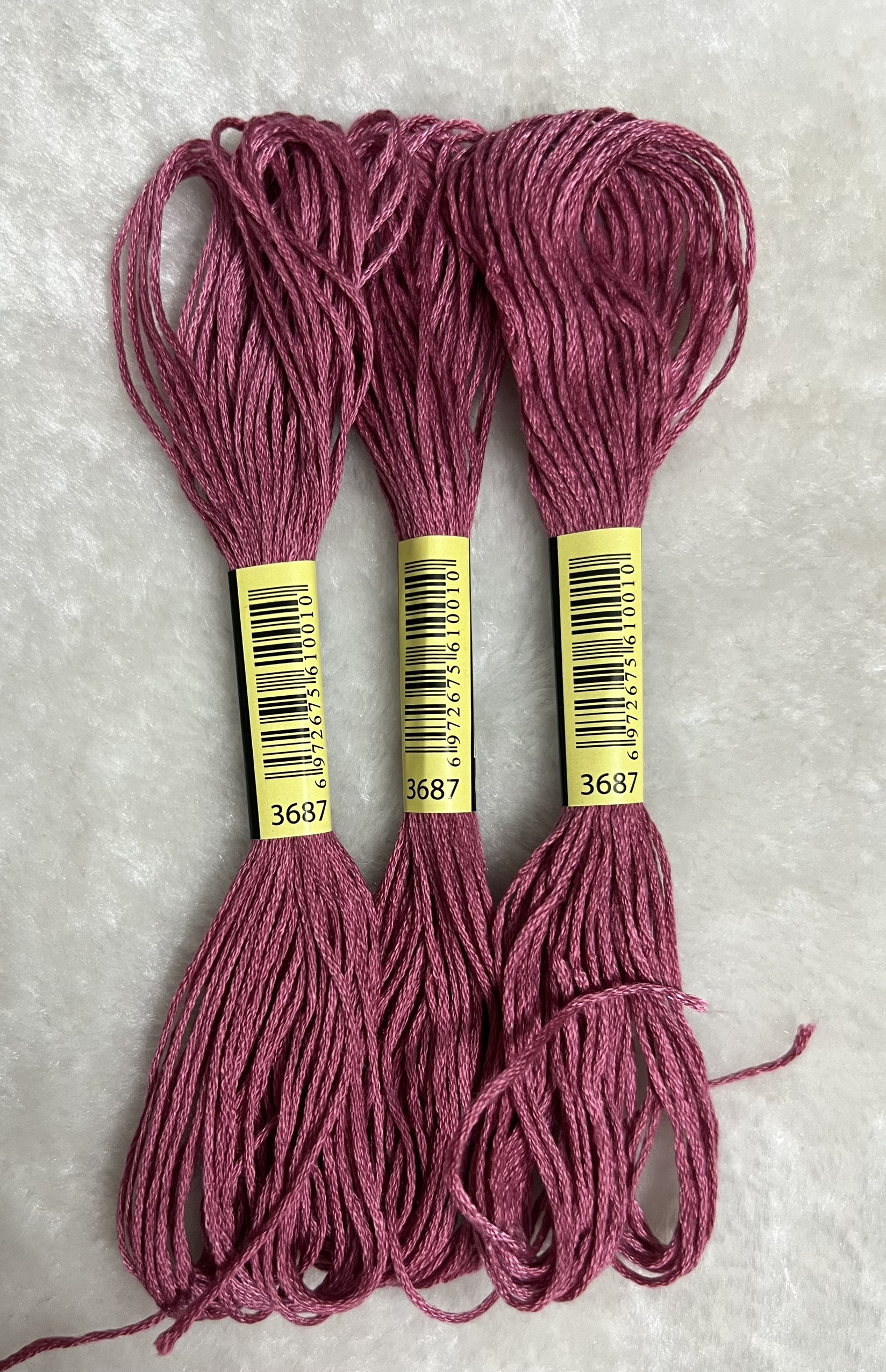 Chỉ cotton thêu tranh chữ thập theo mã DMC, mã từ 3607 đến 3689