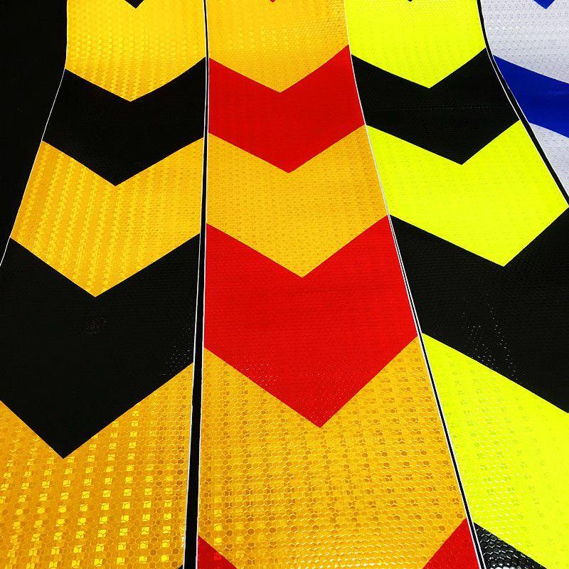 Cuộn Phản Quang khổ rộng 10 cm x 25 mét, Cảnh Báo An Toàn Hình Mũi Tên Dùng Dán Xe Ô tô, Thùng Xe Tải, An Toàn, chất liệu PVC Chống Thấm Nước - Mũi Tên Vàng Đen - Mai Lee