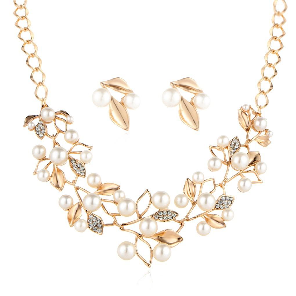 Retro Leaf Clover Imitation Pearl Clavicle Necklace Set With Earrings For Women