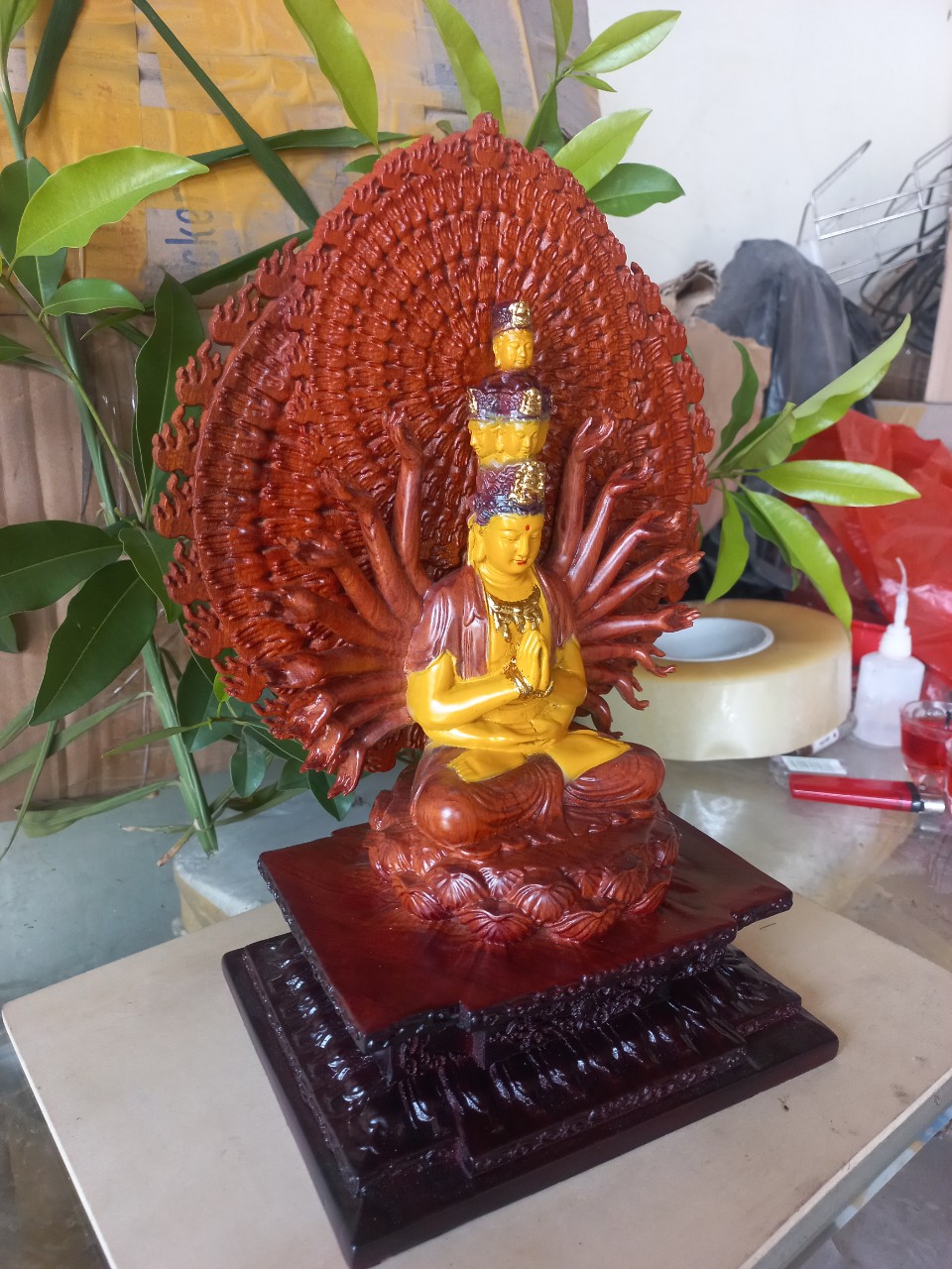 Tượng phật thiên thủ thien nhãn _ ngài nghìn mắt nghìn tay bằng gỗ hương đá pu giả cổ cao cấp cao 35x20x15cm