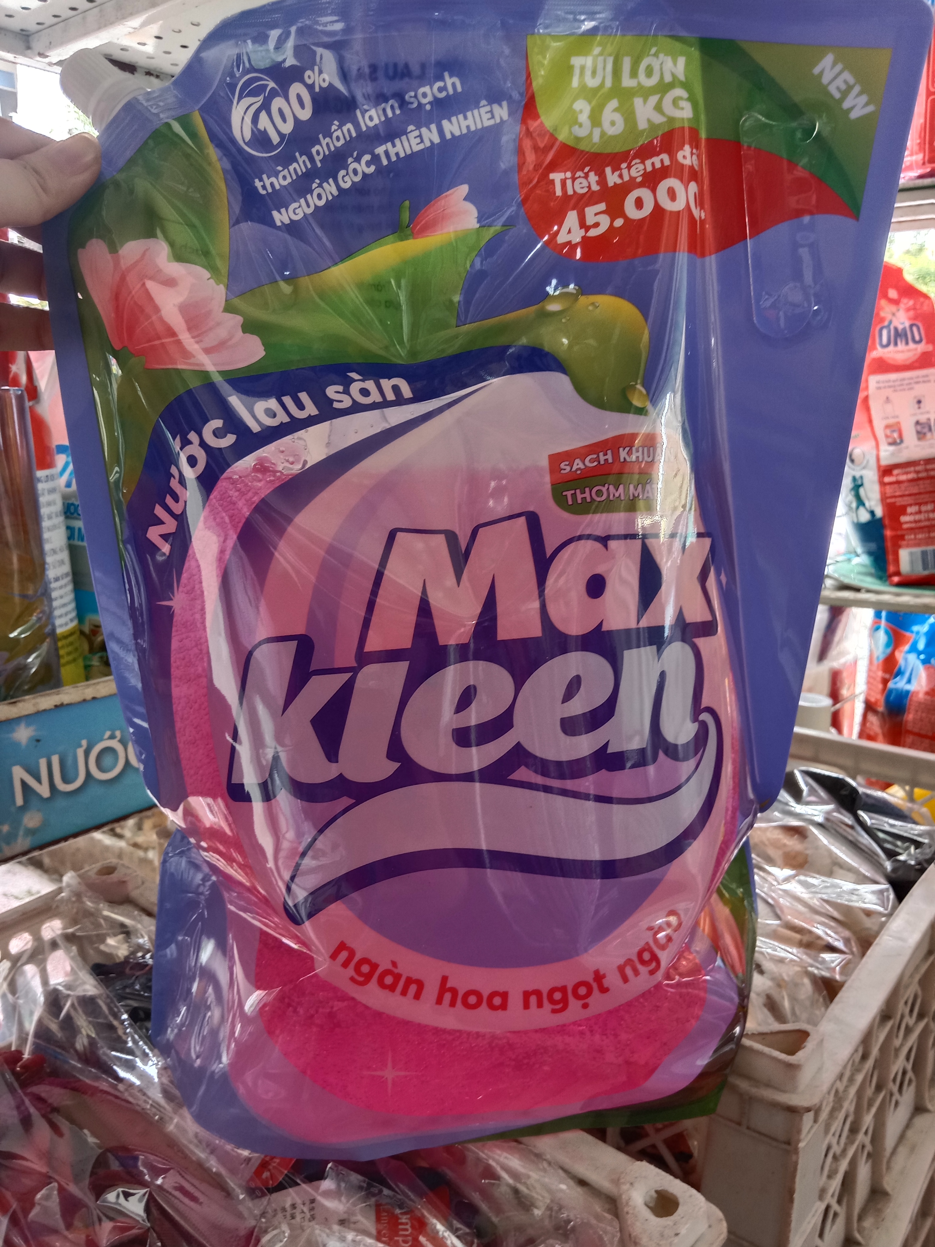 Nước lau sàn Maxkleen ngàn hoa ngọt ngào túi 3,6kg