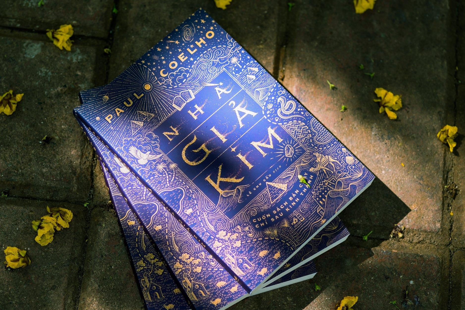 Sách - Nhà Giả Kim (Tái Bản 2025)