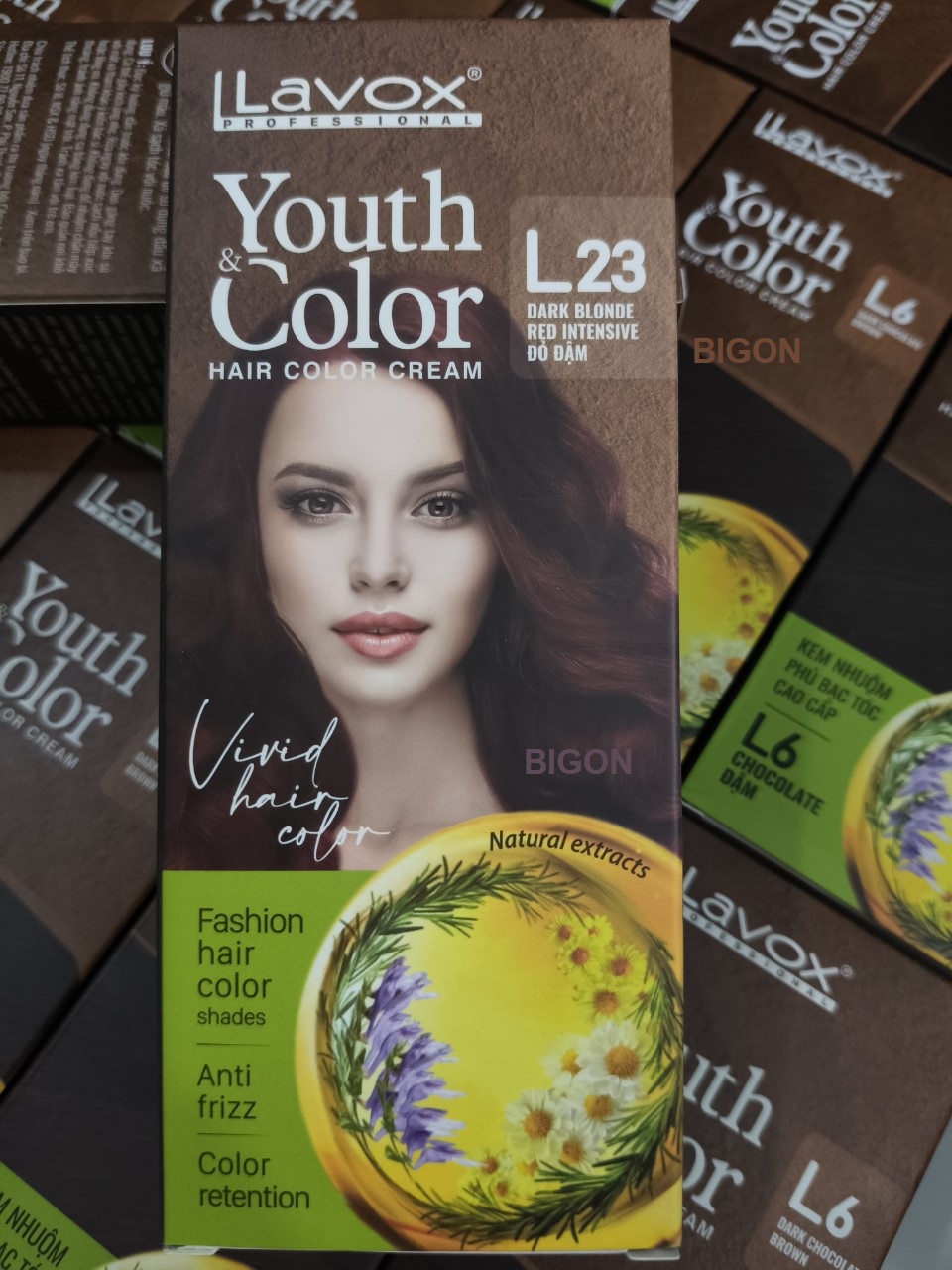 (Đỏ Đậm - L23) Kem Nhuộm Tóc Màu Thời Trang Lavox Youth&amp;Color L23 - Màu Đỏ Đậm