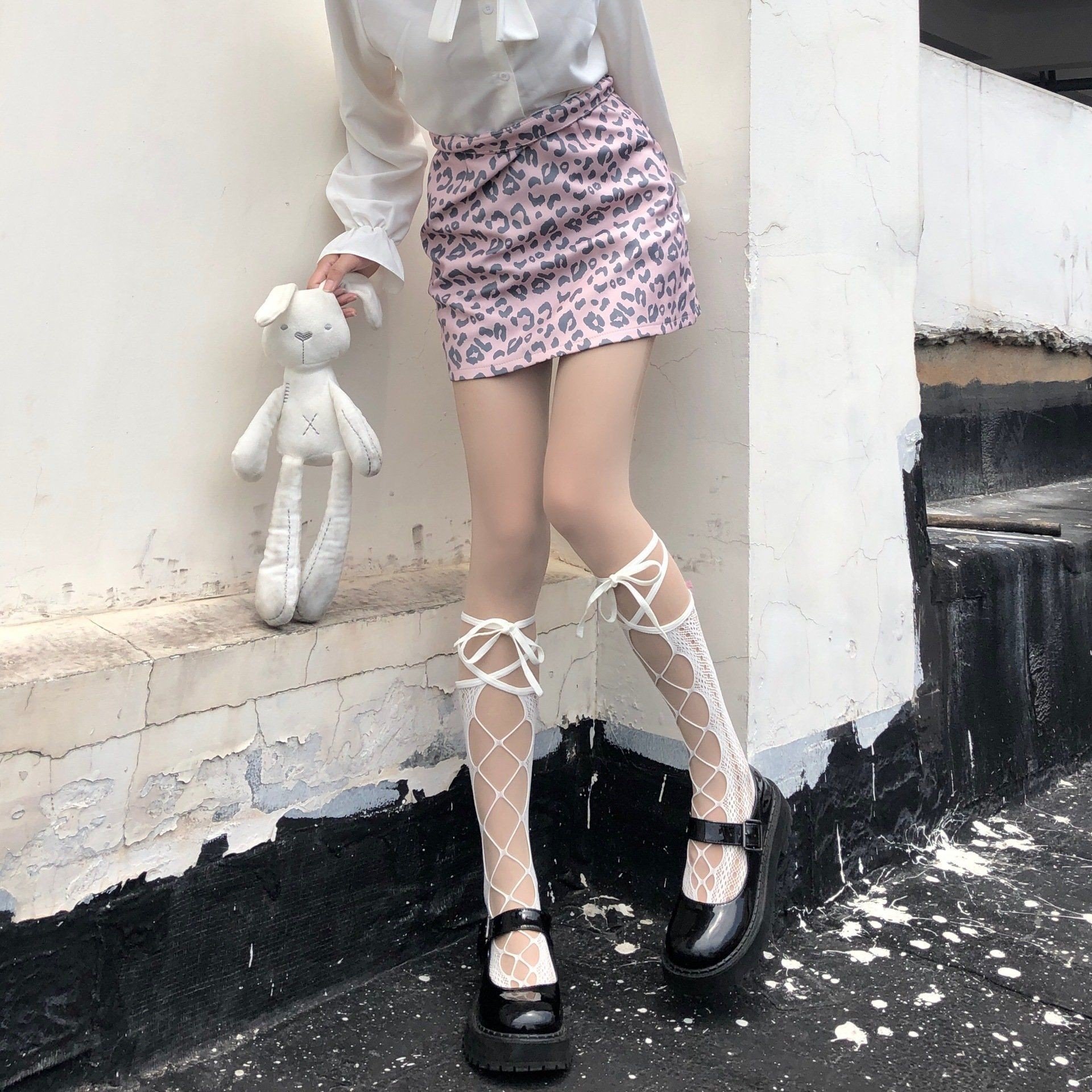 Tất ren lưới buộc dây cao đến bắp chân phong cách Lolita Nhật Bản cá tính và gợi cảm, mặt sau đính nơ
