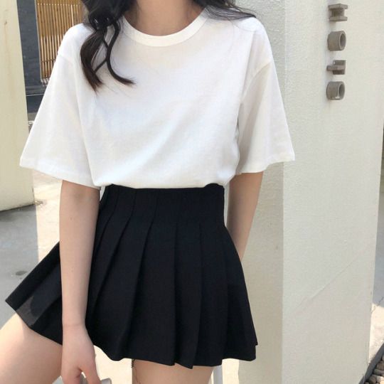 Chân váy xếp ly ngắn mẫu mới năng động