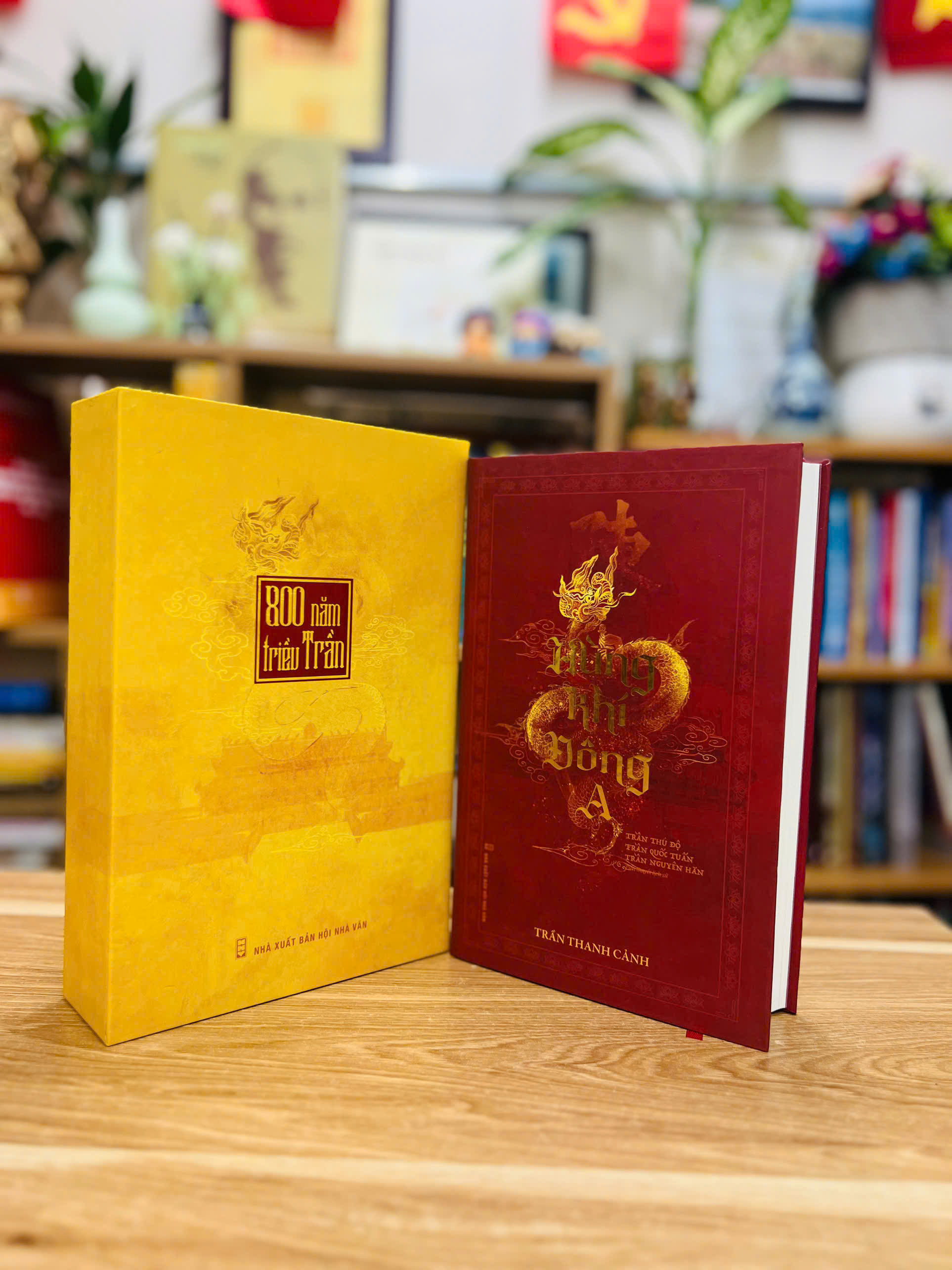 Sách Hùng Khí Đông A - Ấn Bản Đặc Biệt Nhân Dịp Kỷ Niệm 800 Năm Vương Triều Trần (1225 - 2025)