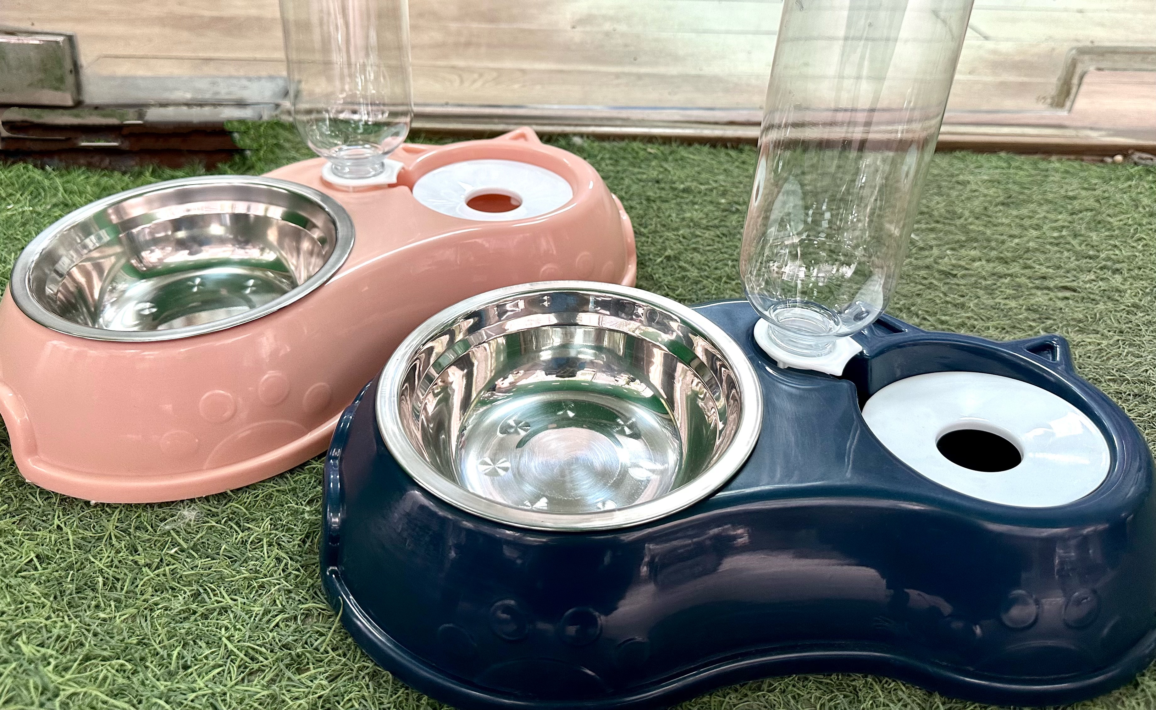 Bát ăn cho thú cưng hình tai mèo hai ngăn đôi có bát inox khay bình nước tự động .